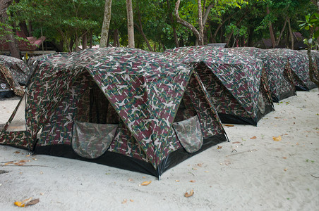 軍用迷彩帳篷 野戰(zhàn)生存的隱形守護者