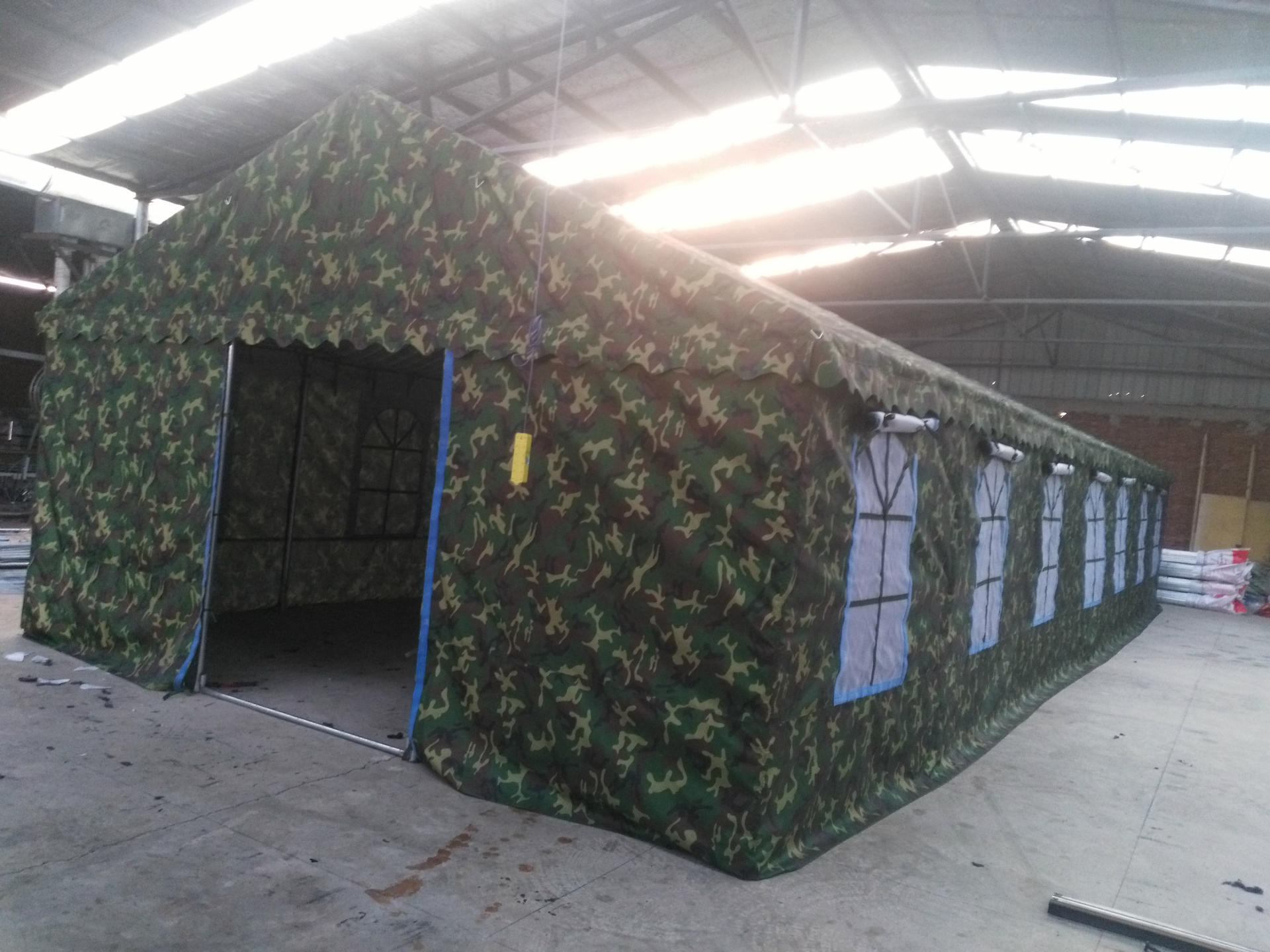 多功能帳篷的多樣化應用 從流動包桌酒席到軍用迷彩帳篷